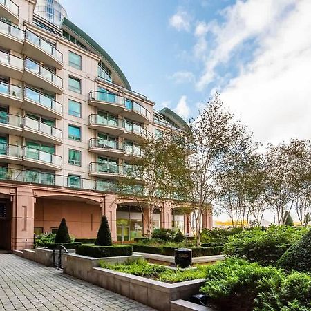 Central 2 Bed With Large Terrace London Exterior photo