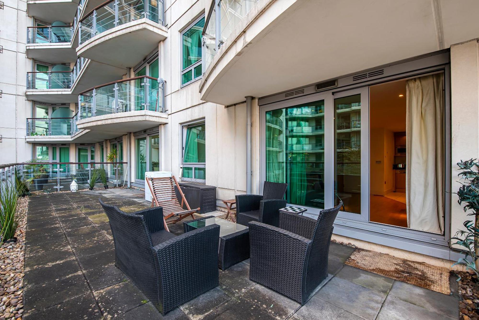 Central 2 Bed With Large Terrace London Exterior photo
